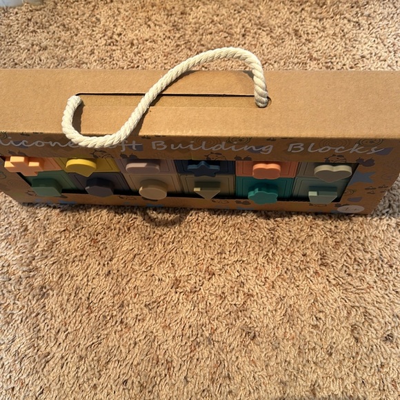 SILICONE SOFT BUILDING BlOCKS - Picture 2 of 3